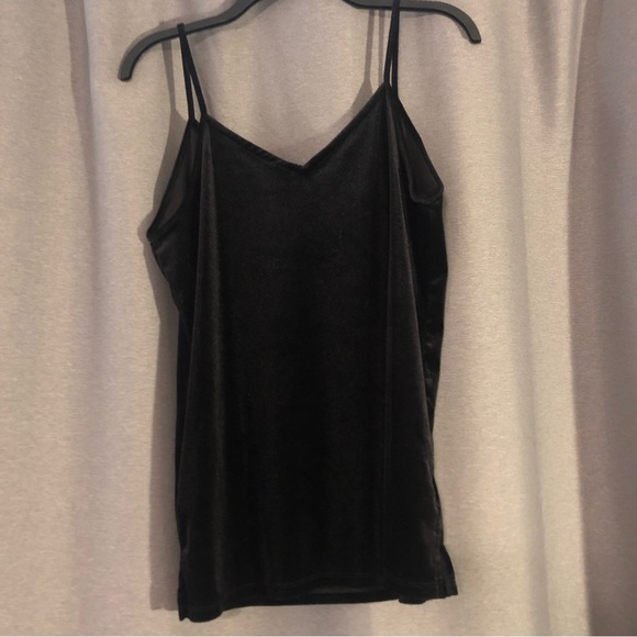 Velvet black tank from Old Navy size L - Picture 2 of 3